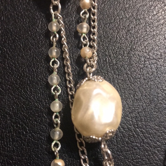 Vintage Coro Signed 28 inch Baroque Pearl necklace - Picture 3 of 7